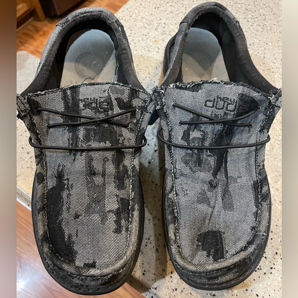 Mens Hey Dude size 11